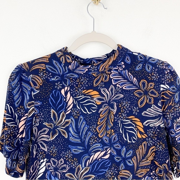 Soaked in Luxury Tropical Floral Mock Neck Top Sz L - Picture 3 of 7
